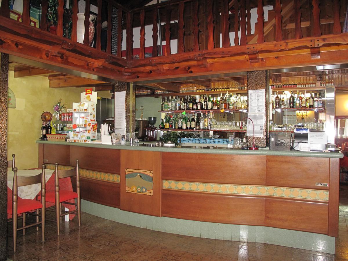 Hotel Ristorante La Nuova Fattoria Carsoli Exteriör bild