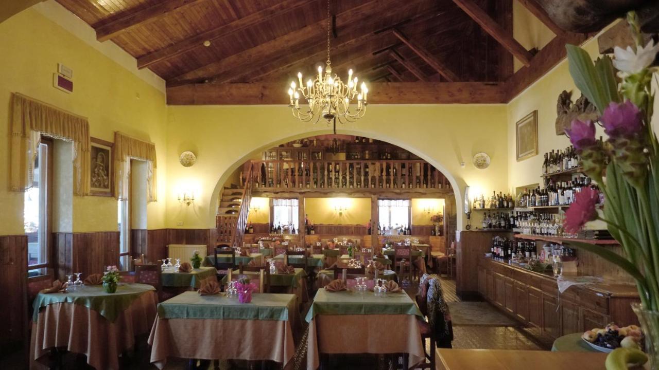 Hotel Ristorante La Nuova Fattoria Carsoli Exteriör bild