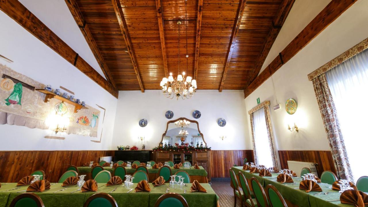 Hotel Ristorante La Nuova Fattoria Carsoli Exteriör bild