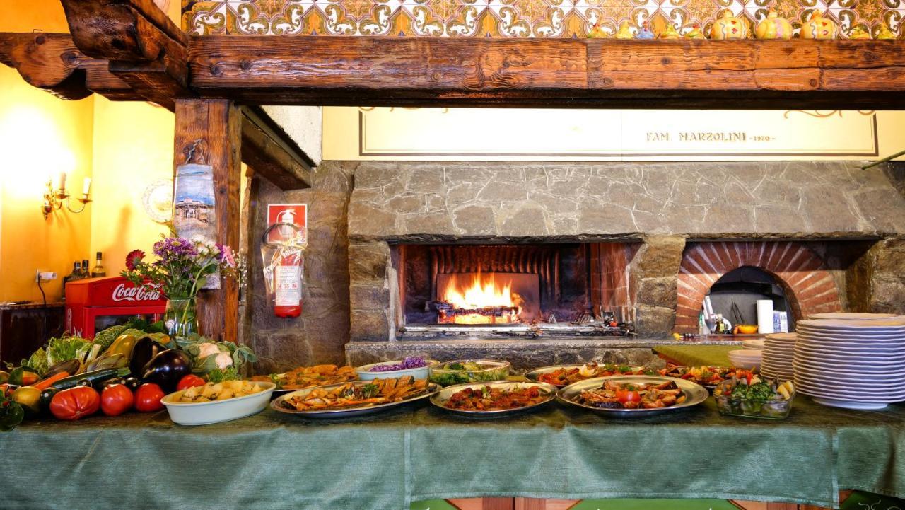 Hotel Ristorante La Nuova Fattoria Carsoli Exteriör bild